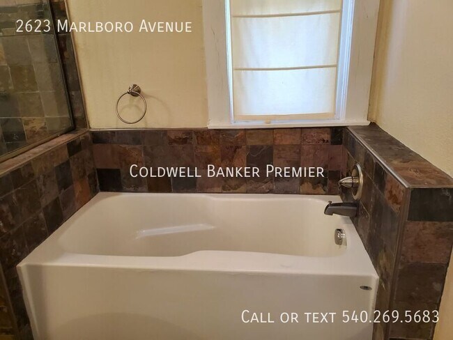 Building Photo - 2623 Marlboro Ave
