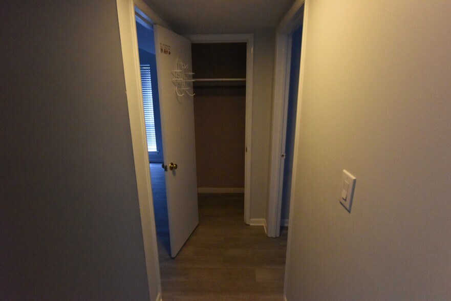 Building Photo - 57 Hanover Cir