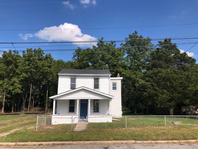 Building Photo - Glassboro - 3 Bedroom, 1 Bath