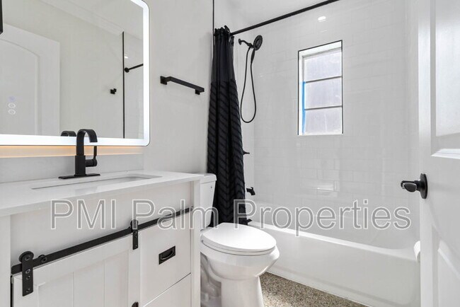 Building Photo - 431 52nd St