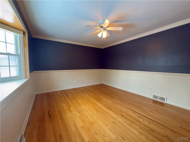 Building Photo - 112 Terrace Cir