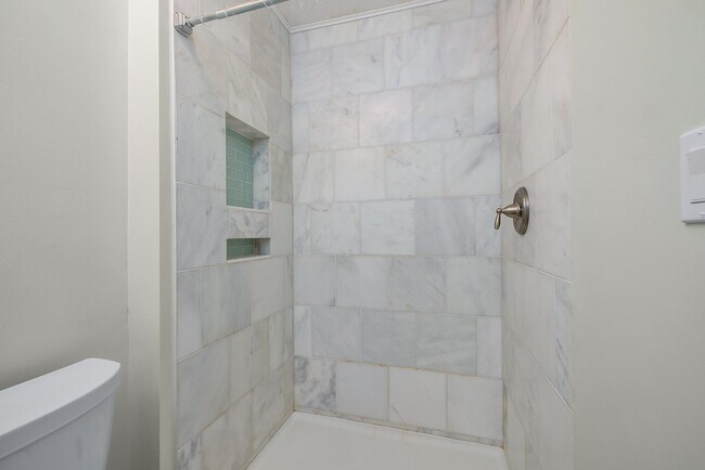 Building Photo - 117 Spinnaker Way