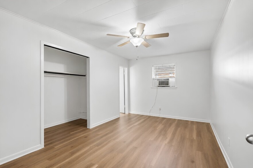 Building Photo - 206 Parmley Dr