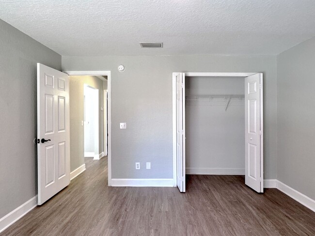 Building Photo - Freshly Renovated Three Bedroom Home Ready...
