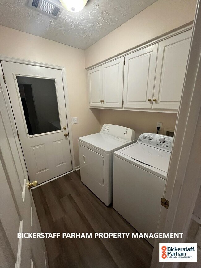 Building Photo - Big Creek Subdivision!!