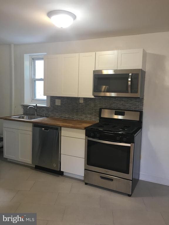 Building Photo - 4733 Umbria St