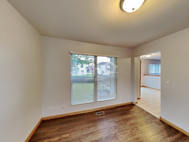 Building Photo - 509 Rebecca Ln