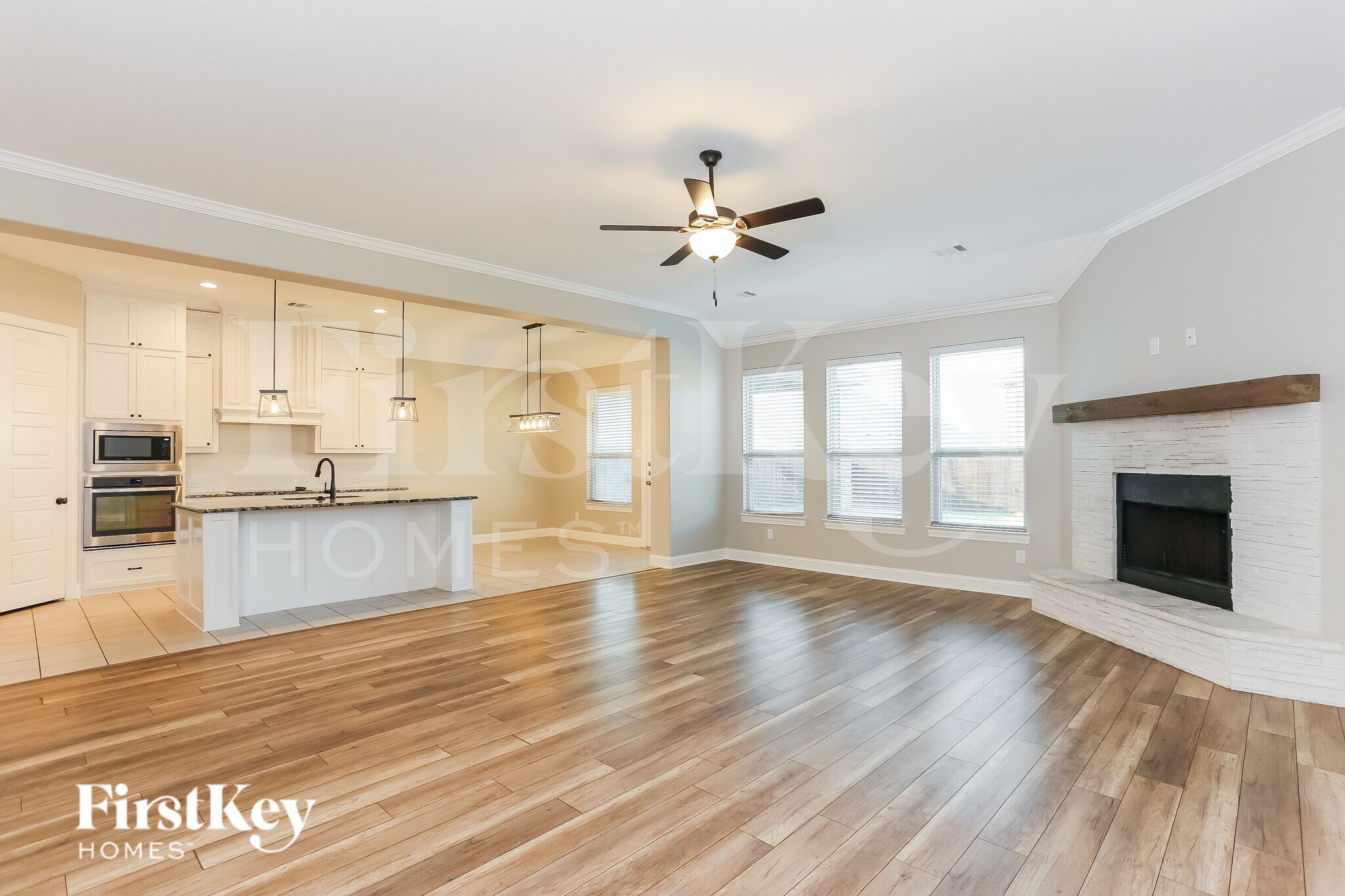 Building Photo - 541 Hay Meadow Dr