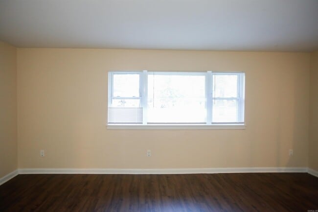 Building Photo - 6914 Juniper Rd