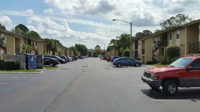 Building Photo - 10196 Sailwinds Blvd S