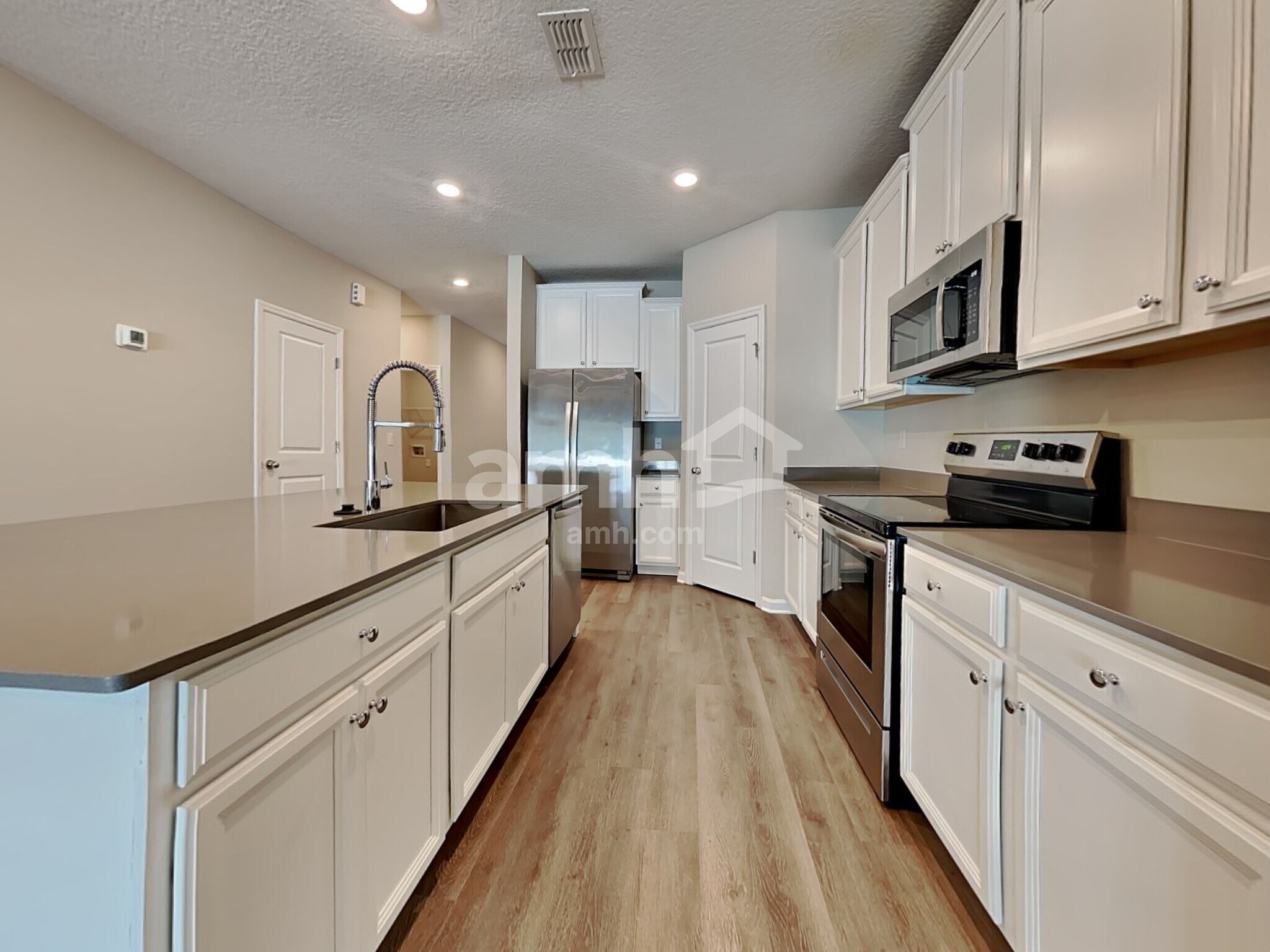 Building Photo - 225 Stone Arbor Ln