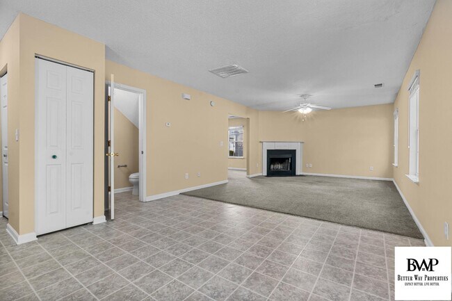 Building Photo - 233 Rosebrook Dr