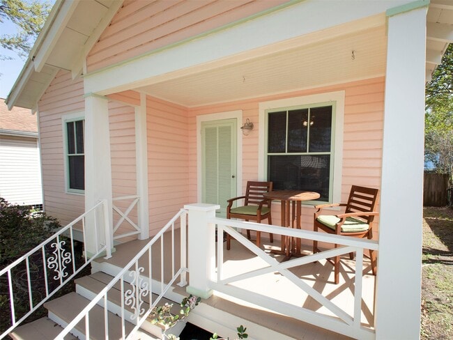 Building Photo - 5111 Ave Q 1/2