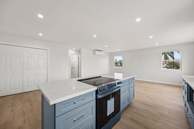 Building Photo - AVAILABLE NOW...BRAND NEW 3 BEDROOM 2 BATH