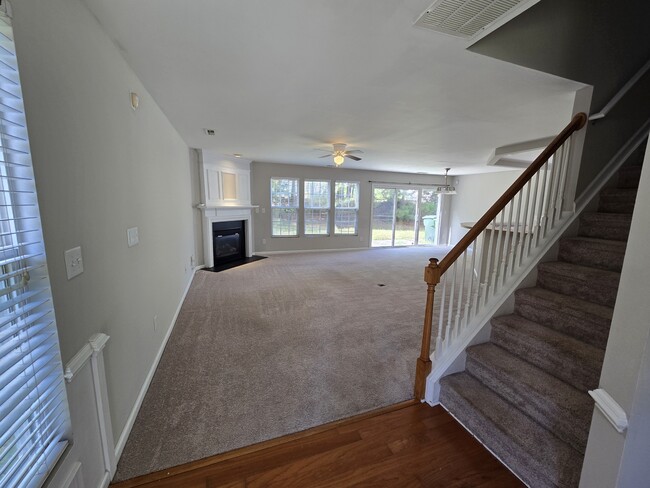 Building Photo - 5030 Reservoir Rd