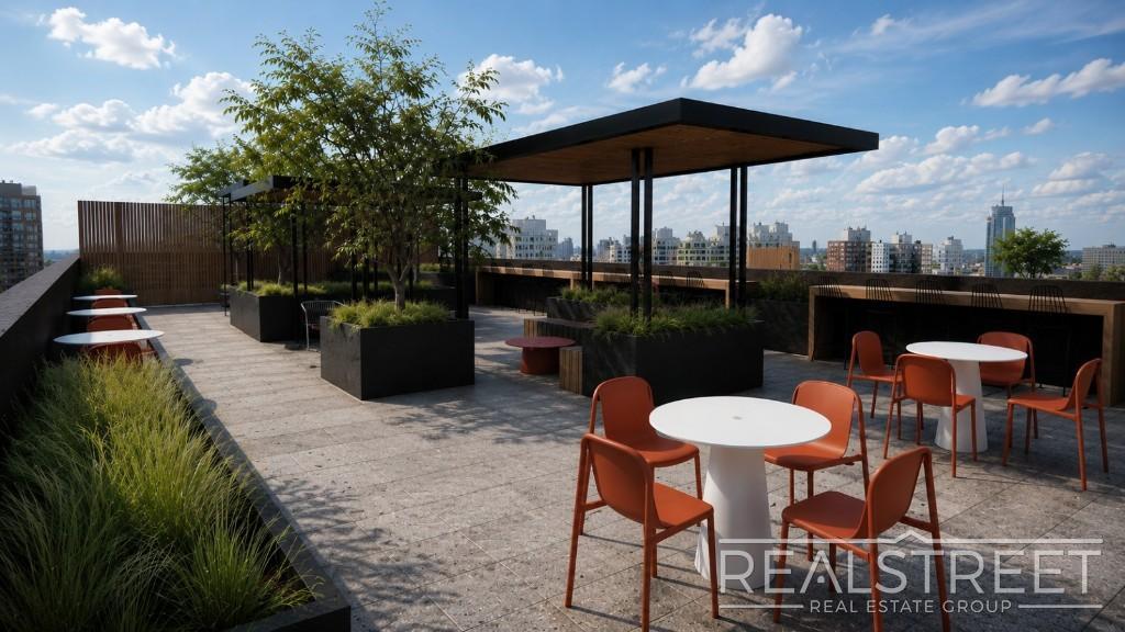 Building Photo - LUXURY 1 BED IN AMENITY PACKED BUILDING IN BUSHWICK
