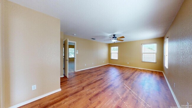 Building Photo - 117 Foxglove Pass
