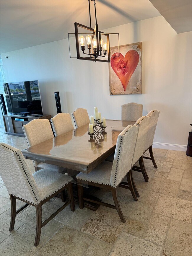 Building Photo - 1800 S Ocean Dr