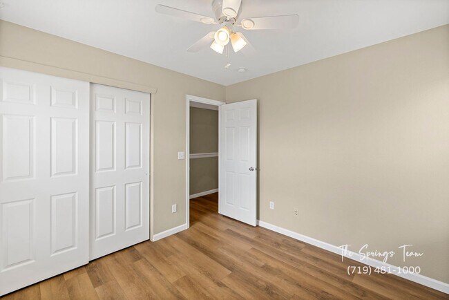 Building Photo - CHARMING, RECENTLY REMODELED 3BD HOME w/ E...