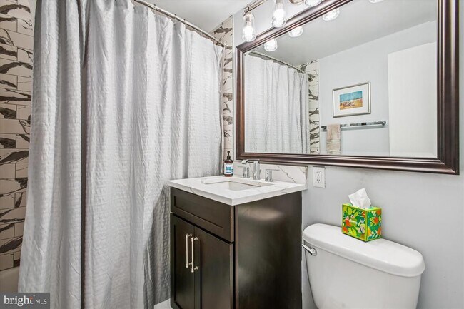 Building Photo - 1311 Delaware Ave SW