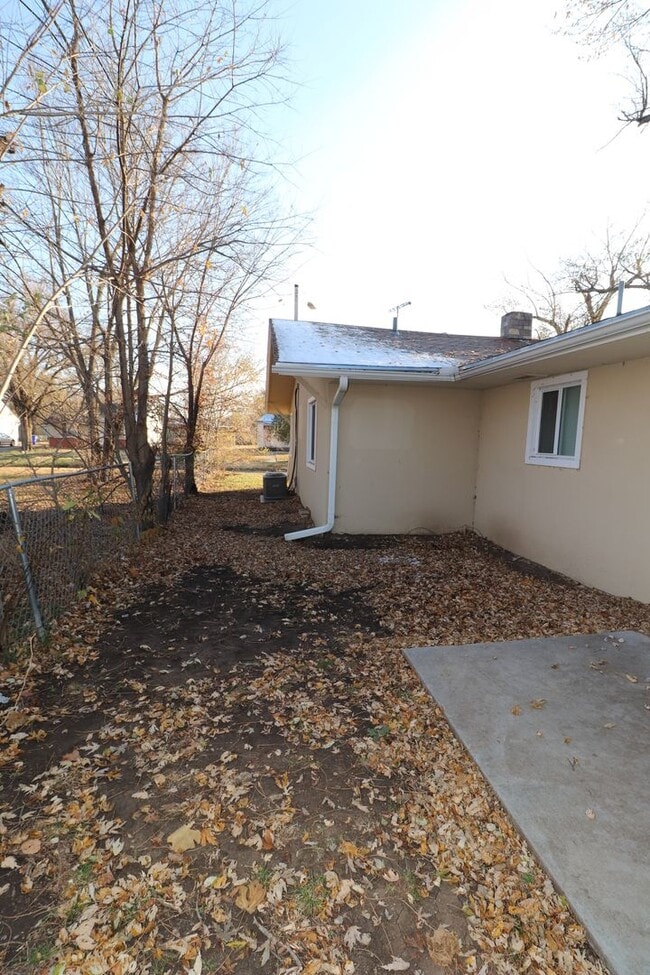 Building Photo - Family home for rent!