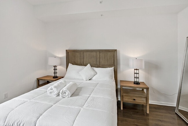 Building Photo - 1720 Saic Dr