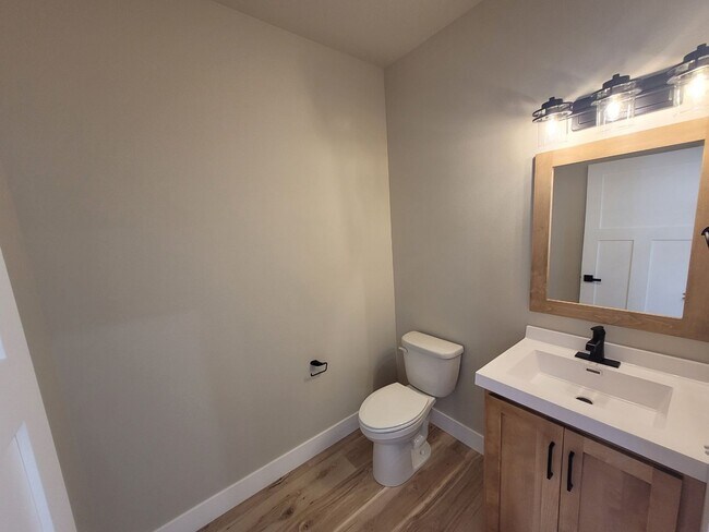 Building Photo - Cannery Crossing #2