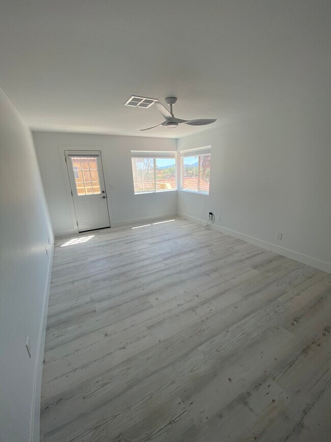 Building Photo - 9653 S 44th St