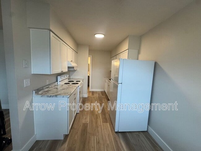 Building Photo - 606 S 7th St