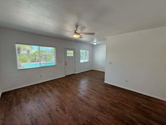 Building Photo - 1518 E Hedrick Dr