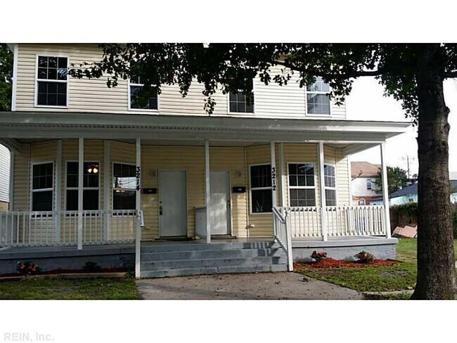 Building Photo - 3214 Bapaume Ave