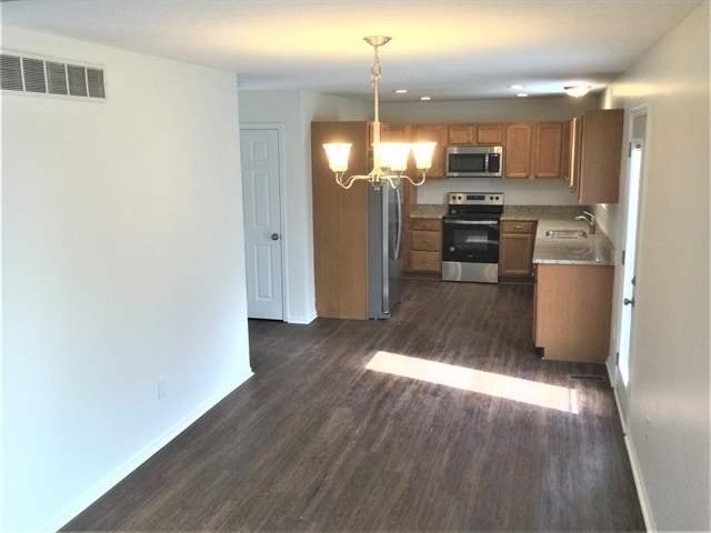 Building Photo - 426 Market St