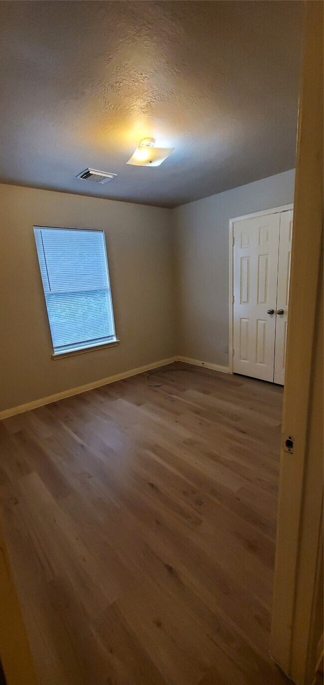 Building Photo - 16331 Woma Ct