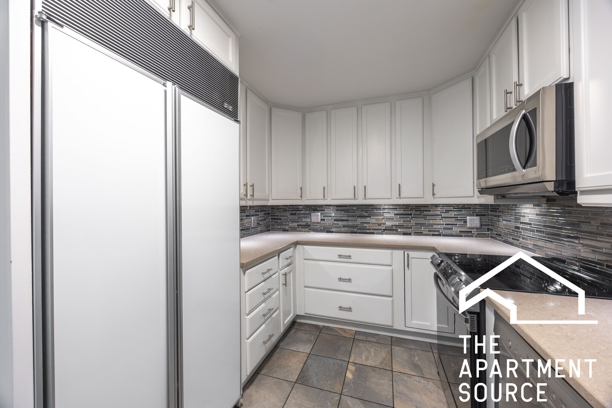 Building Photo - 1300 N Dearborn St