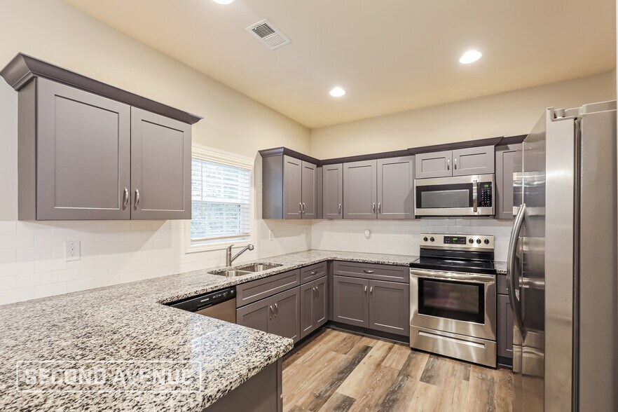 Building Photo - 6170 Reagan Chase