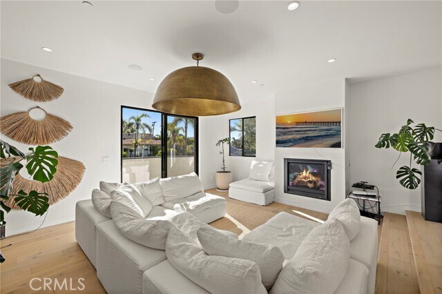 Building Photo - 228 W Avenida Cordoba