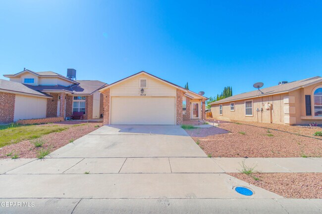 Building Photo - 5652 Rick Husband Dr