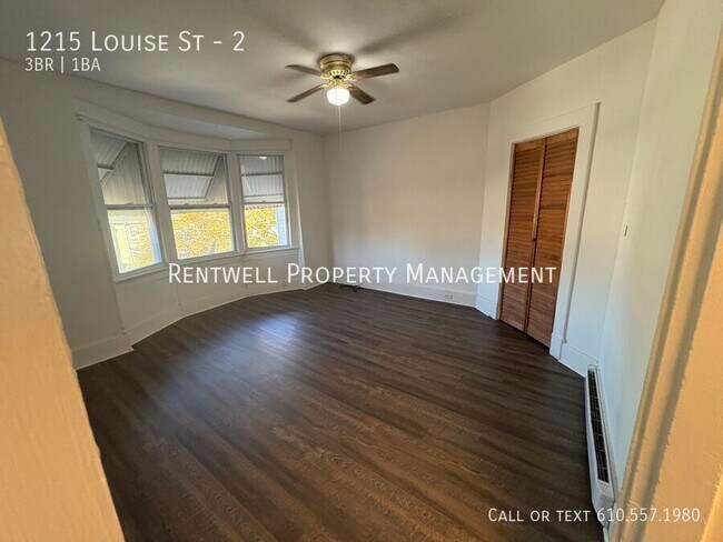 Building Photo - 1215 Louise St