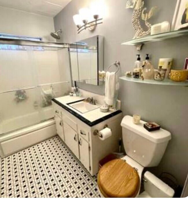 Current being remodeled - 653 7th St