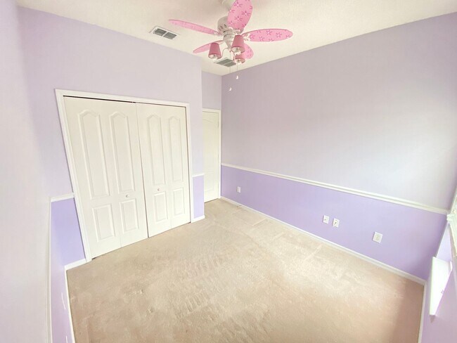 Building Photo - Beautiful Lake View Home in Waterside Estate!