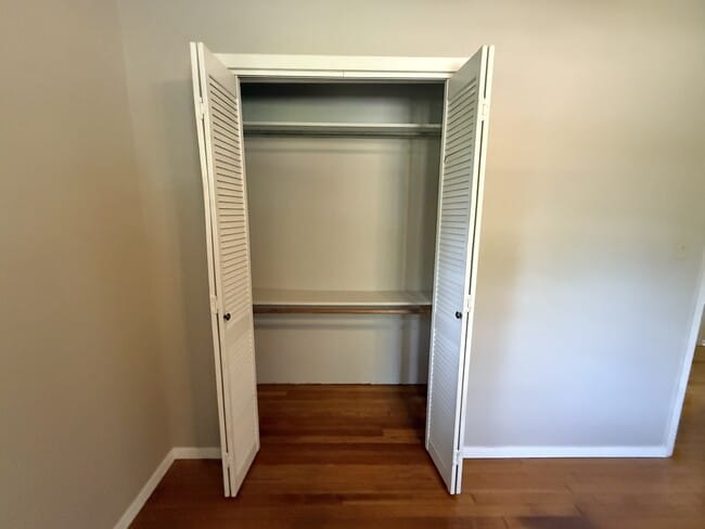 Building Photo - 207 Casalinda Cir