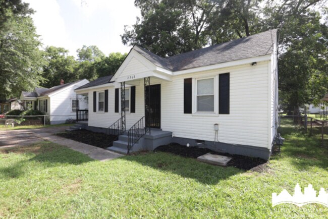 Building Photo - 2968 Tudor St