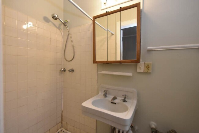 Building Photo - 3836 N Fremont St