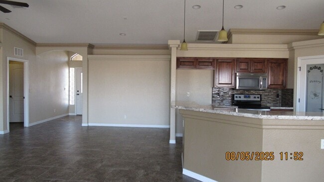 Building Photo - 3 bedroom 2 bathroom 2 car garage + 60FT R...