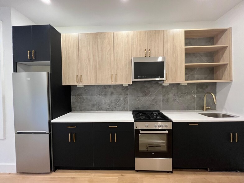 Building Photo - 51 Grace St