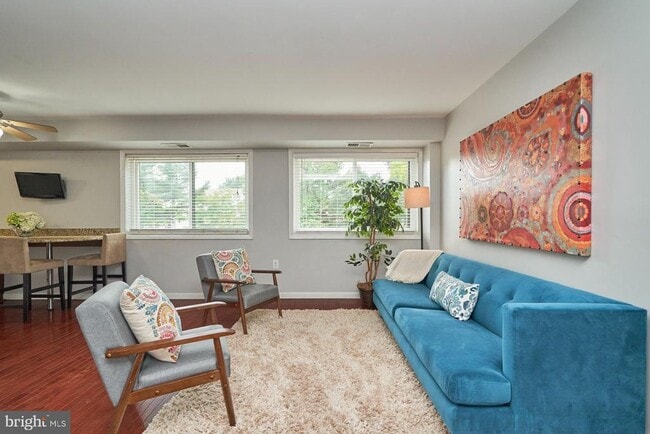 Building Photo - 3340 S 28th St