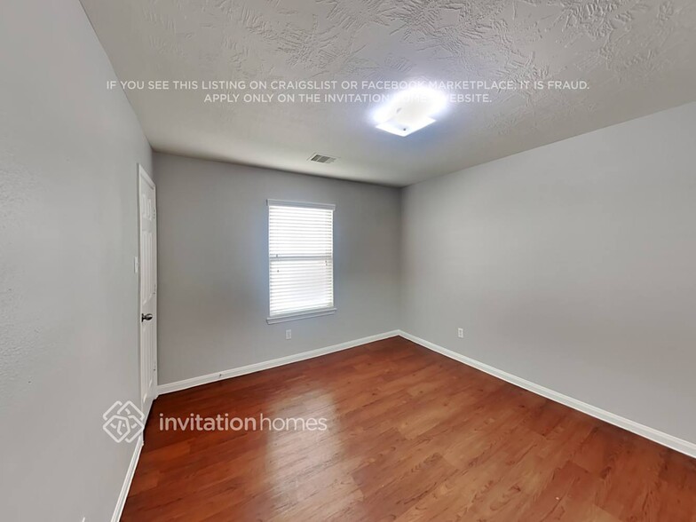 Building Photo - 18822 Dennington Dr