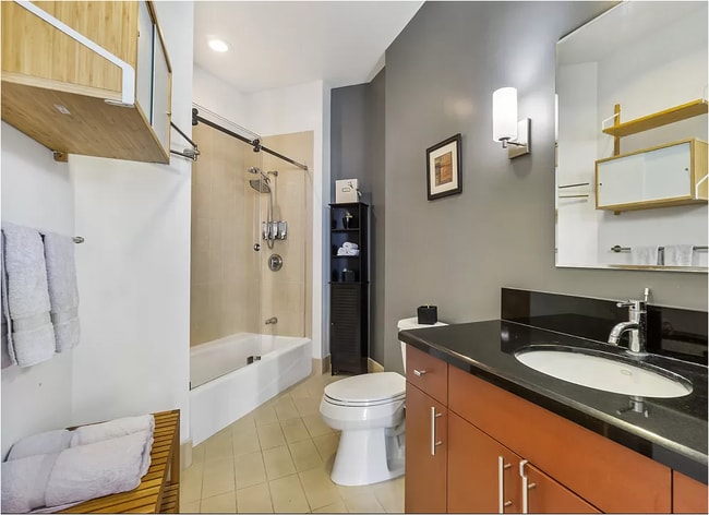 Building Photo - 3810 Wilshire Blvd