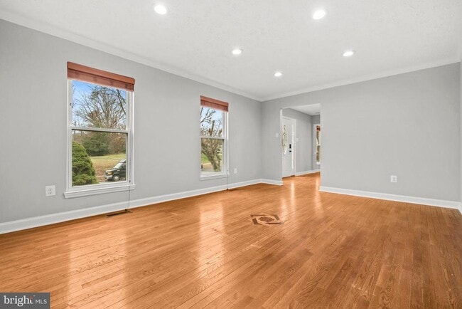 Building Photo - 915 Cypress Point Cir