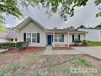 Building Photo - 3008 Westwinds Ct